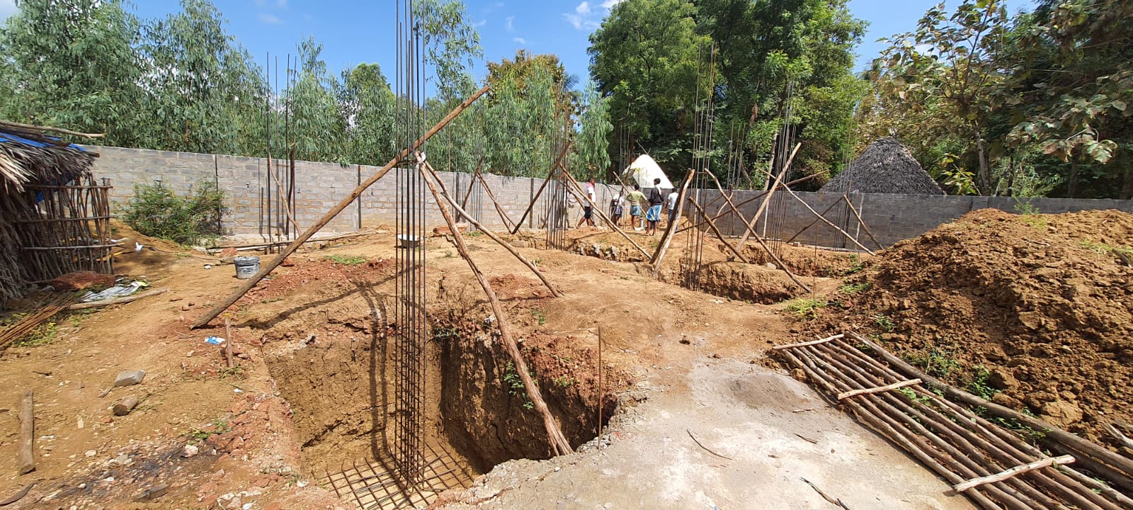 Column footings and reinforcement at a new residential site